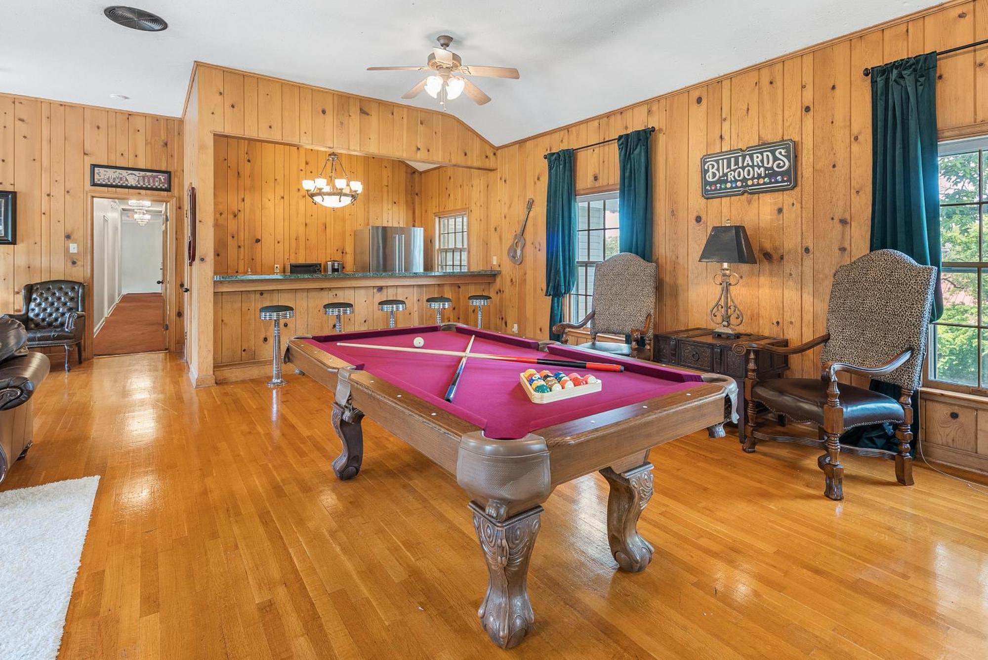 Beland Mansion-Blue Jay Suite! Форт Смит Екстериор снимка